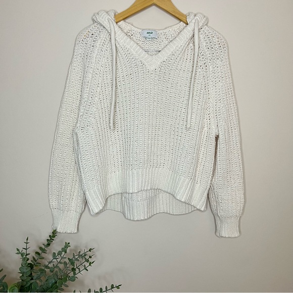 aerie Sweaters - Aerie White Knit Hooded Pullover Sweatshirt Size Small